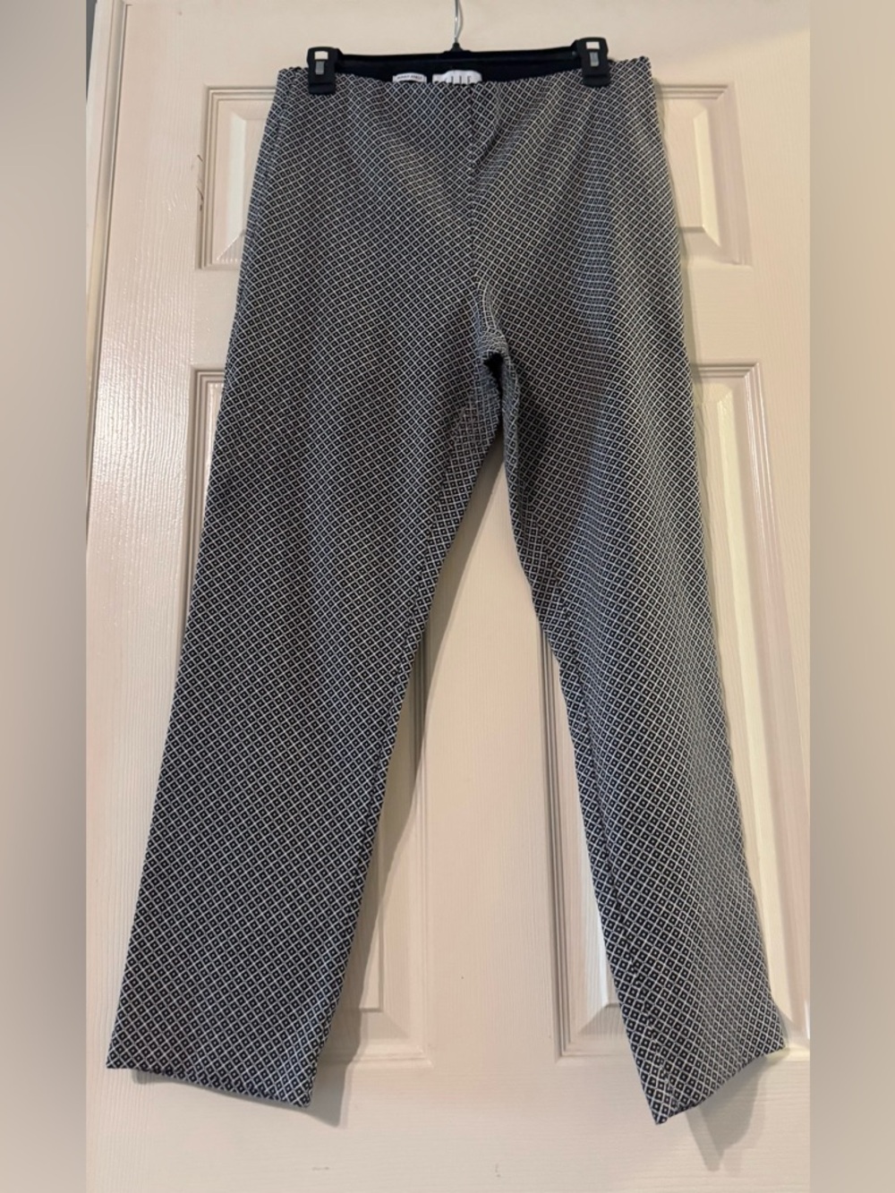 Elle Black & White Cropped Patterned Pants